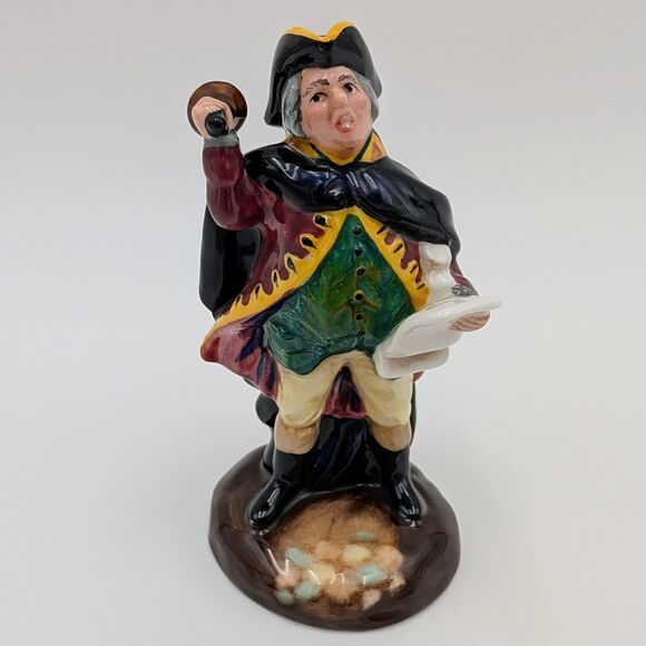 Vintage Royal Doulton 1952 4" Figurines Good King Wenceslas 3262 Town Crier 3261 - Picture 5 of 12